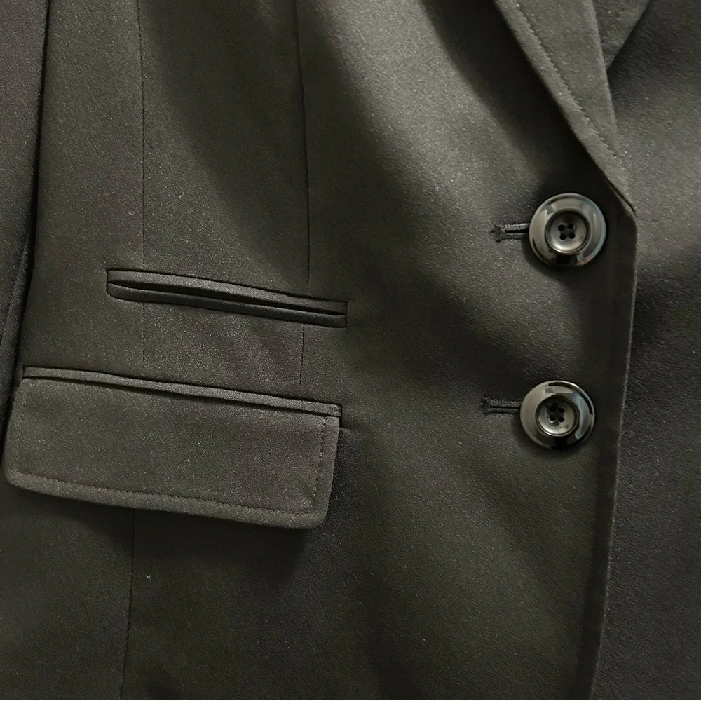 Kasper Black Two-Piece Suit - Picture 5 of 10